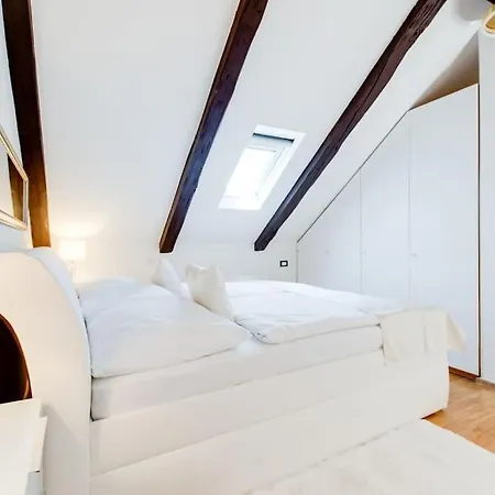 Wenceslas Square Royal Apartment Prague